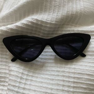 Cat eye sunglasses